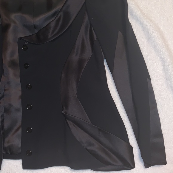 Alexader McQuee Silk Suit - Picture 10 of 16